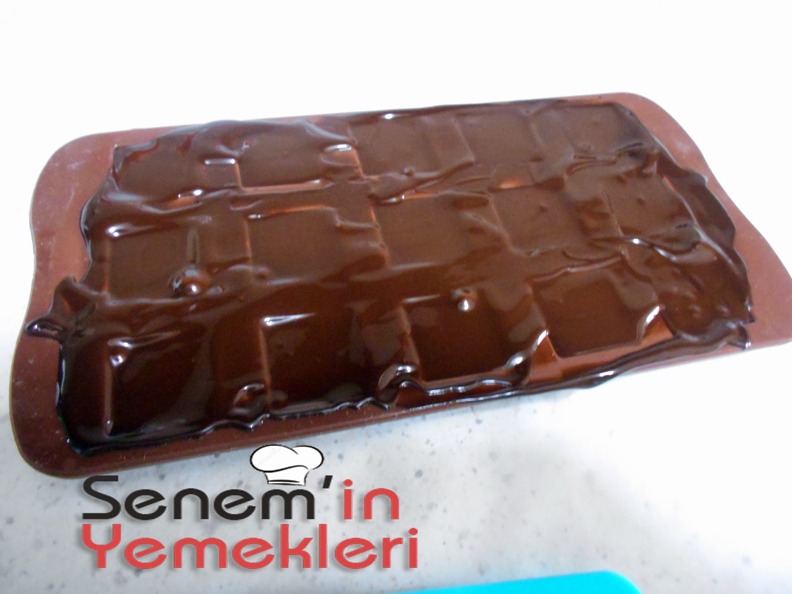 İCİ DOLGULU CİKOLATA YAPIMI Senem'in Yemekleri