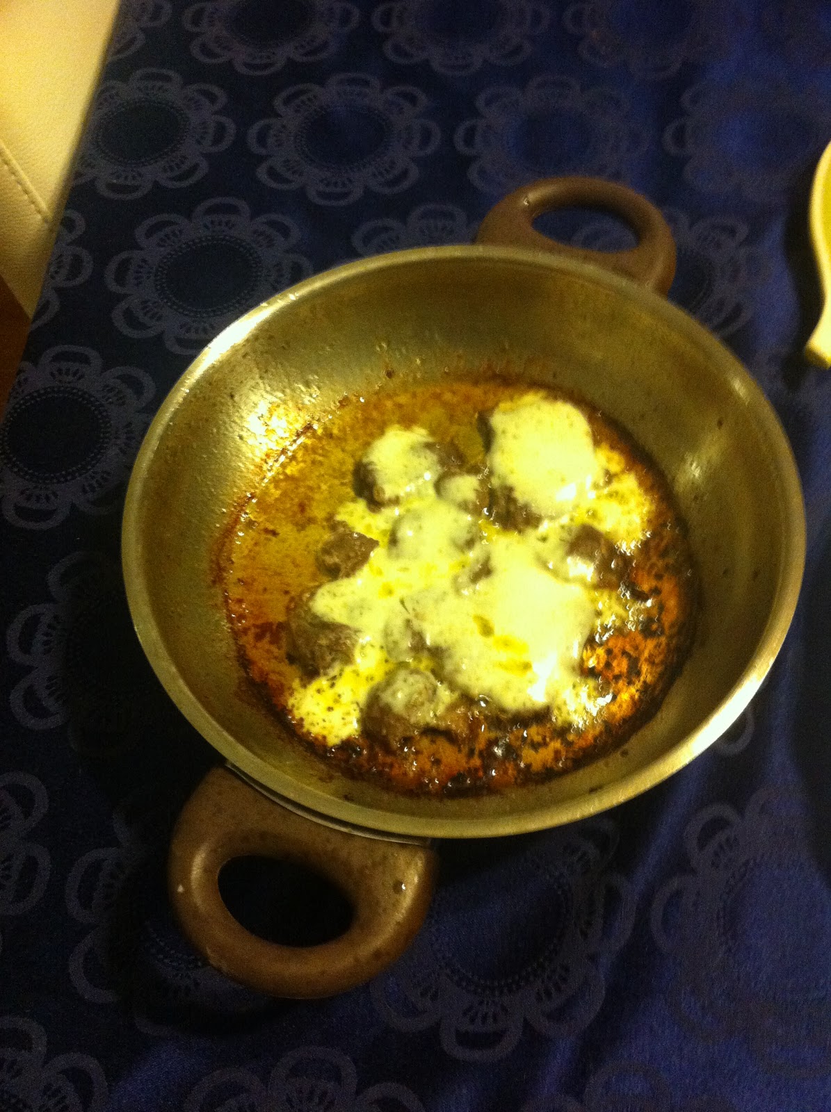 gÜnLüĞüMgÖkÇe mıhlanmış et, sarımsaklı ekmek, brokoli çorbası ve