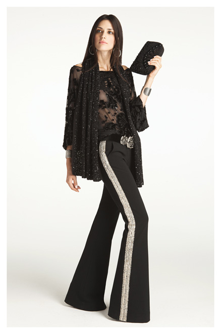 calça preta listra branca lateral