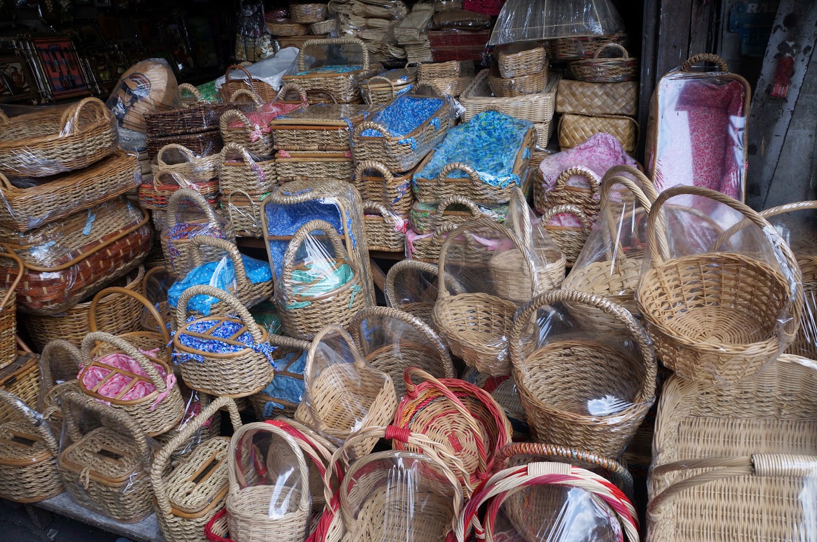 Market Tour of Manila Discovering the Best Buys and Bargains Plus a