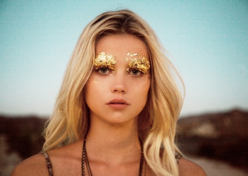 ifoundmysoulmate DIY Gold leaf Makeup