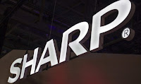 Sharp начал производство нового дисплея для смартфонов - еще более тонкого