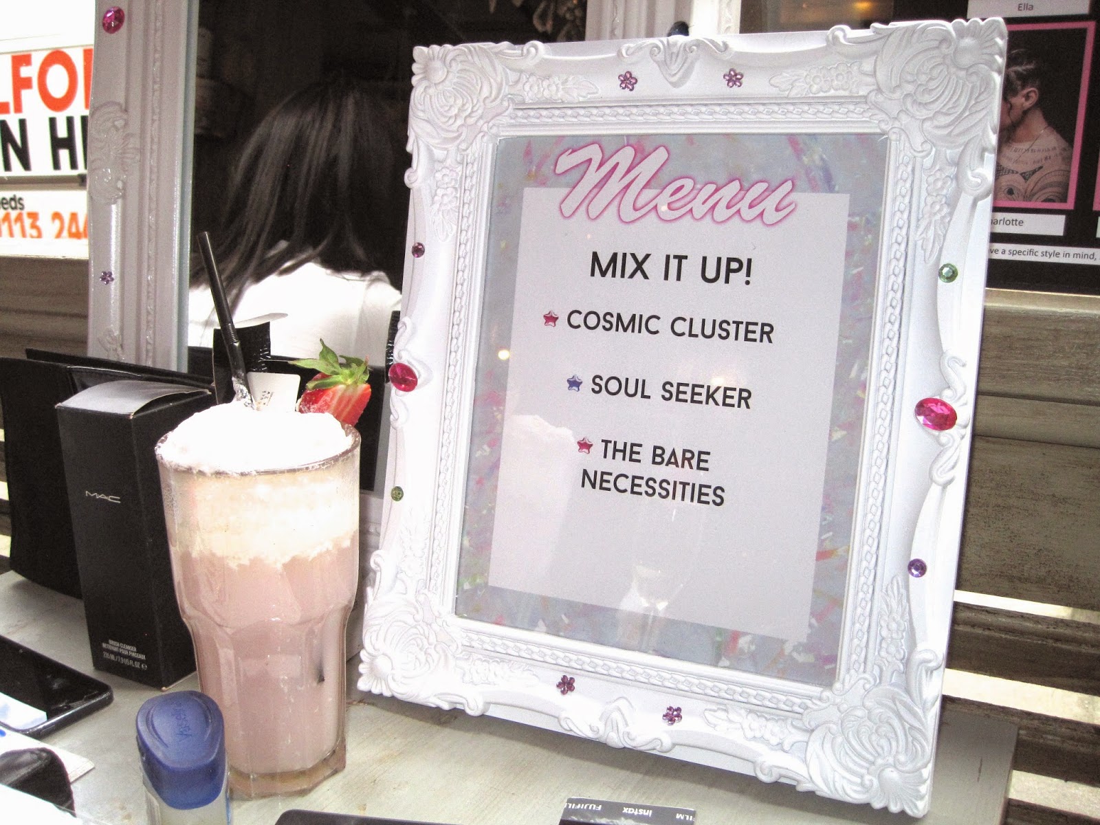 la mode make up menu