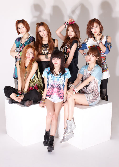 T-ARA: Check out T-ara's lovely group photo from Japan's "SPA" Magazine