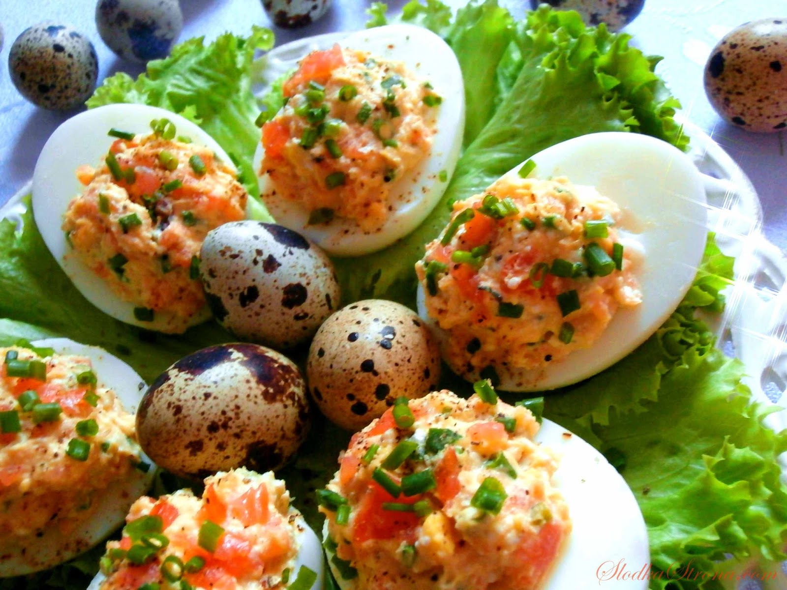 Jaja faszerowane pastą z Łososia Wędzonego - Słodka Strona - Przepis