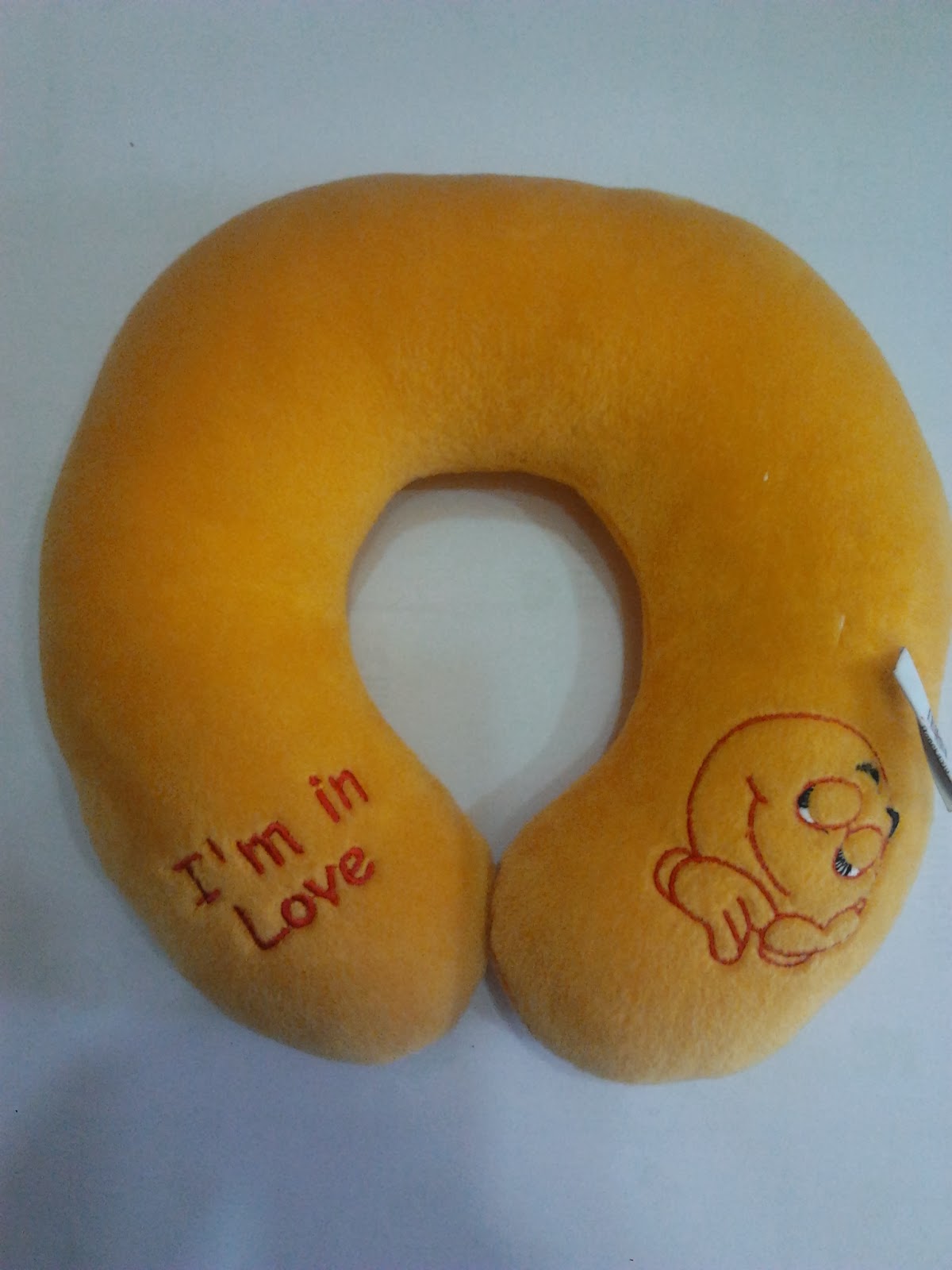Bantal Leher Sweety Grosir Bantal Leher Murah, Bantal Leher Carton, Bantal Leher Travelling