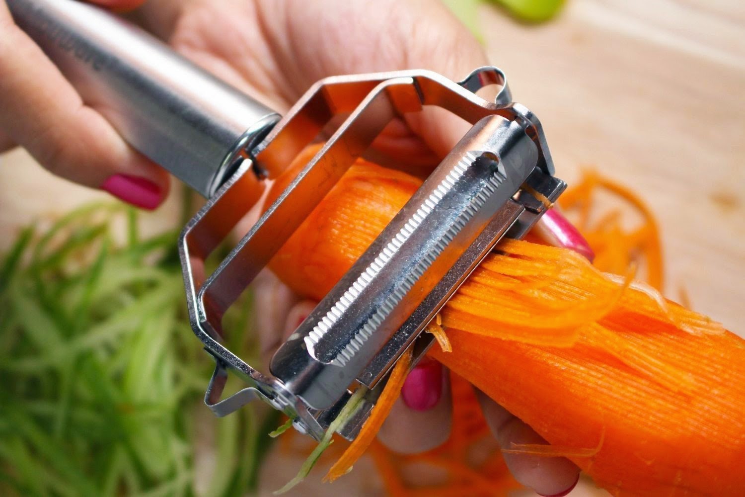 Popular Product Reviews by Amy Nikkouware Julienne Peeler & Vegetable