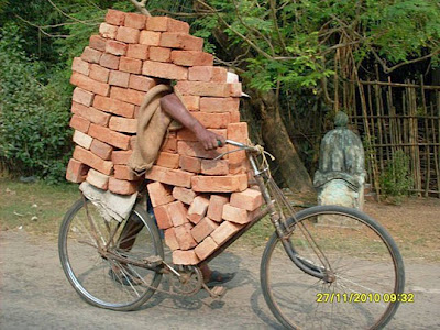 A ovo možete vidjeti samo u Indiji - Page 3 Funny+Indian+bicycle