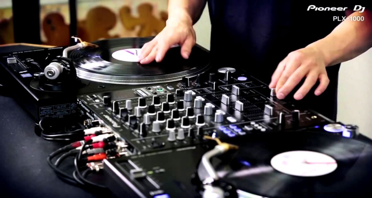 Tornamesa profesional Pioneer PLX 1000 subtitulado YouTube Tornamesa profesional Pioneer PLX 1000 subtitulado YouTube