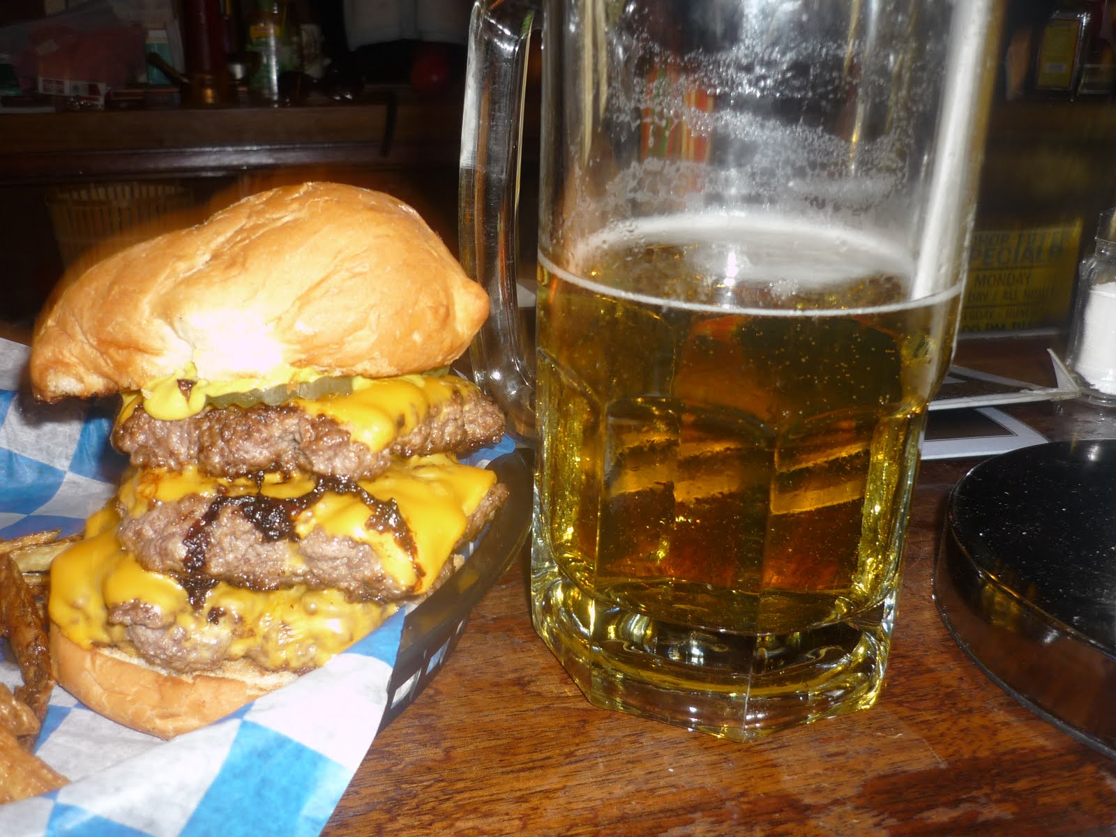 Smokin' Chokin' and Chowing with the King Anchor Bar and Grill