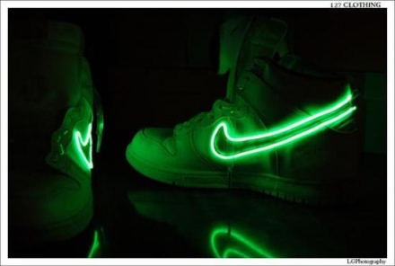 neon nike dunks