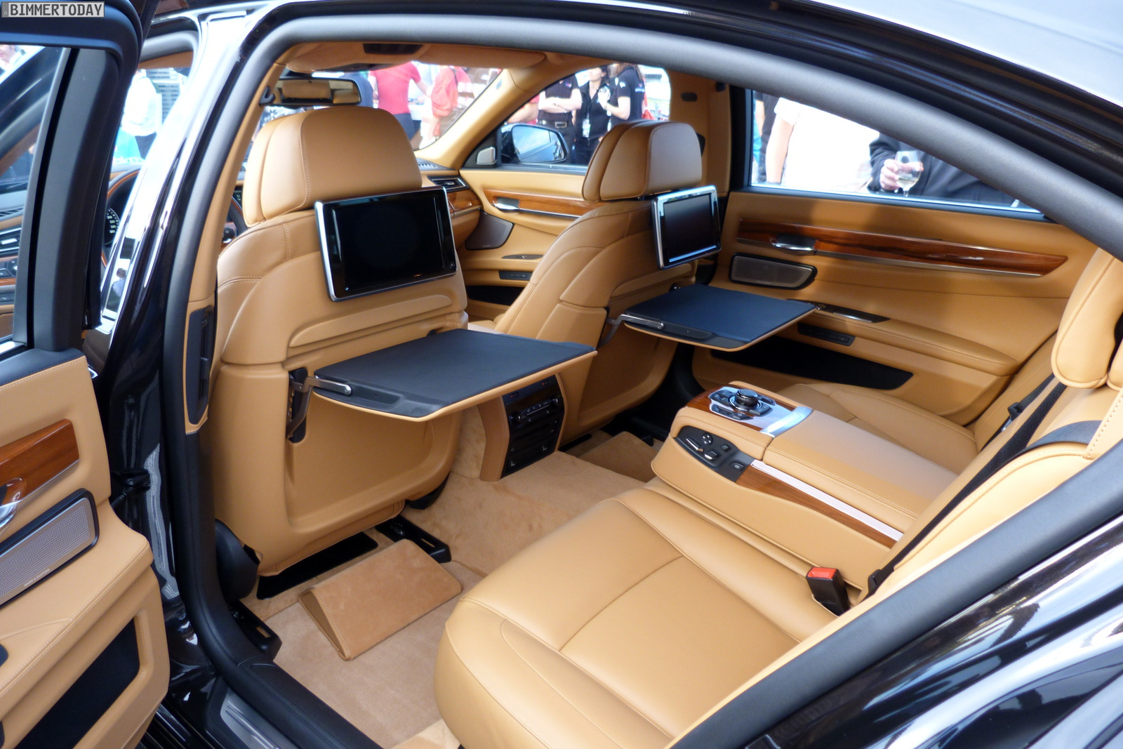 Group of Bmw 760Li Yachtline Group of Bmw 760Li Yachtline