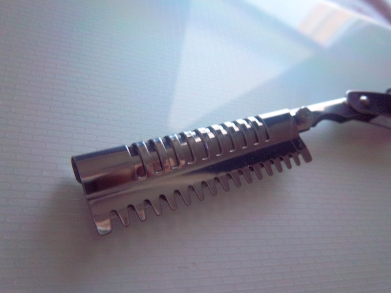 . Fromm Hair Shaper Razor