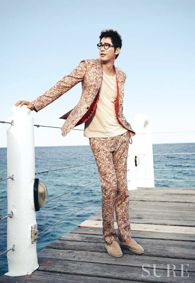 twenty2 blog Kang Ji Hwan in Sure August 2014 Fashion and Beauty