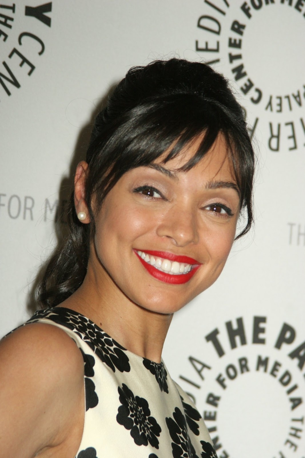 Too Similar 3 Alyssa Milano And Tamara Taylor Net Flixation Film