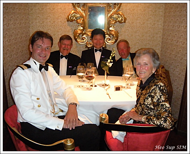 CRUISE AROUND THE WORLD 26Jan Formal night with Captain’s dinner