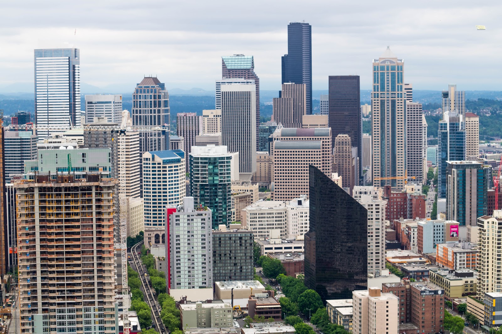 Весь даунтаун как на ладони.