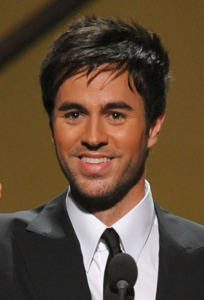 Enrique Iglesias - Hero Song Lyrics, Music Video