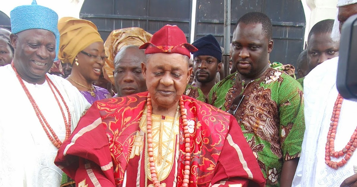 Royal Dance Steps of the King of The Yoruba, The Alaafin