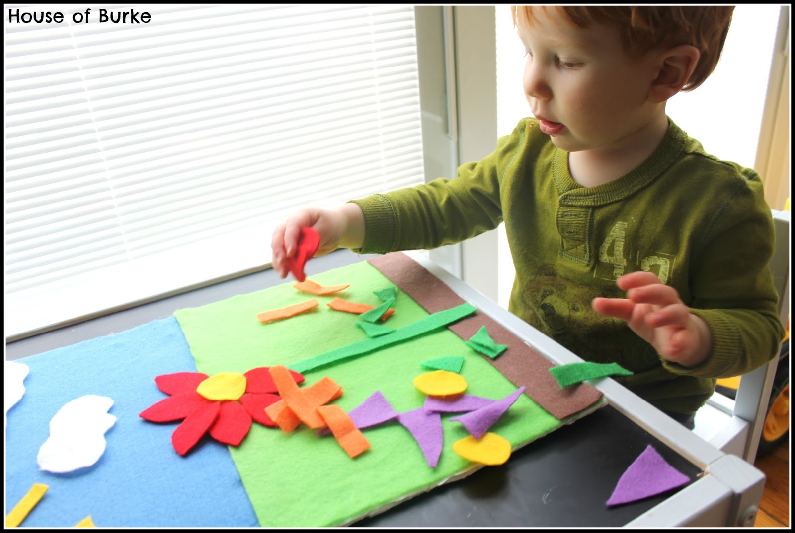 House of Burke DIY Spring Floral Felt Board (National Craft Month)