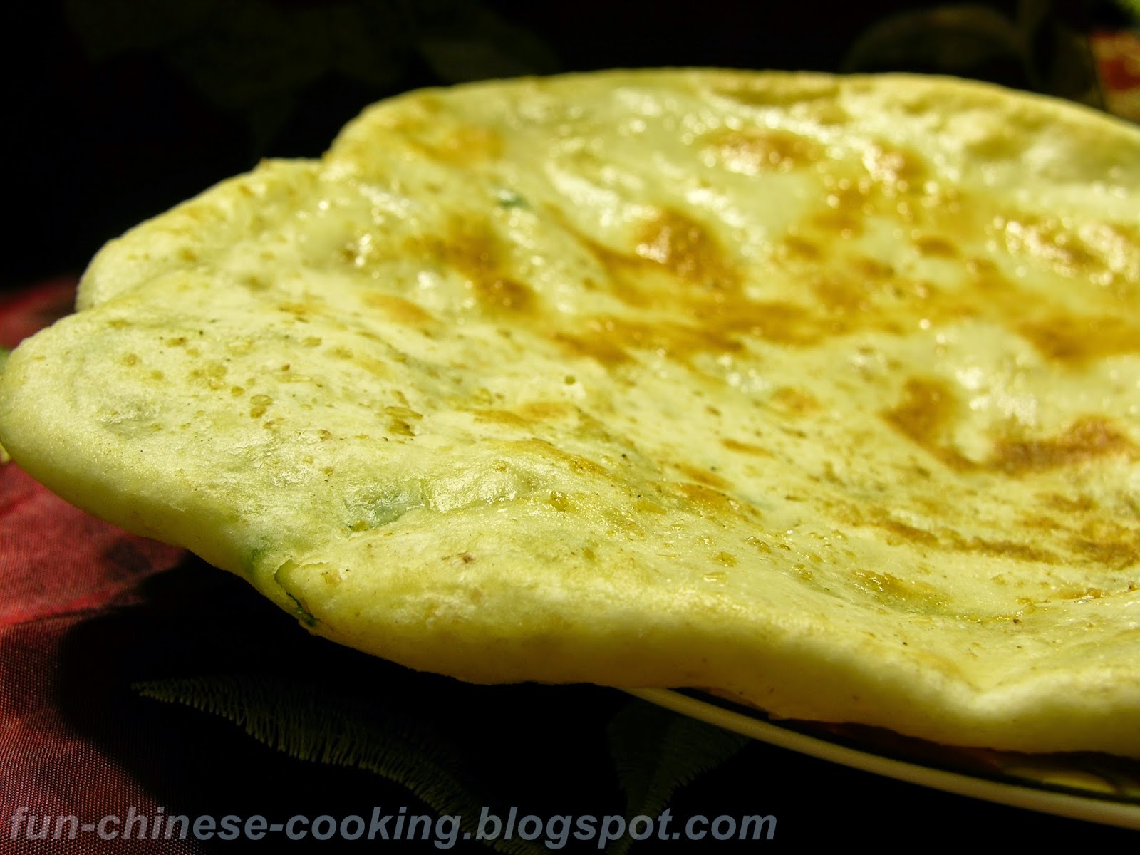 Pan Fried Pita Bread with Green Onion and Sesame Paste (芝麻葱油薄饼) Fun