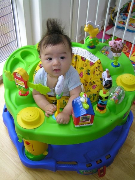Family FECS: Let Baby Play with Exersaucer and Bat at Toys