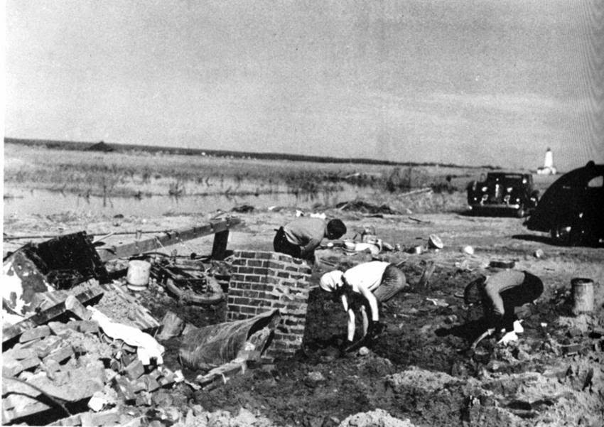 Phyllis Loves Classic Movies Fenwick Katharine Hepburn's Connecticut Home