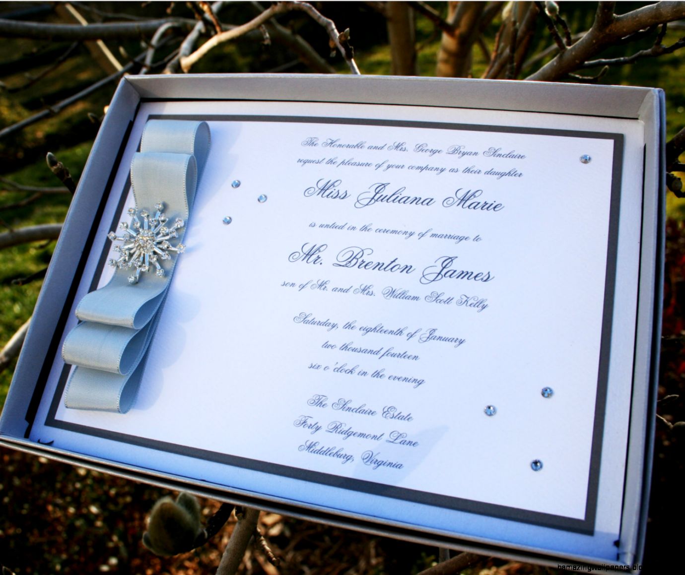 WINTER WONDERLAND Snowflake Booklet Wedding Invitation Sample WINTER WONDERLAND Snowflake Booklet Wedding Invitation Sample
