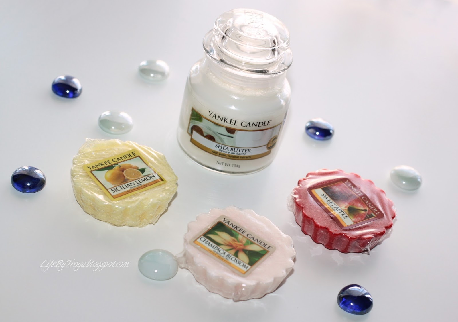 Review Yankee Candle Shea Butter, Sweet Apple Wax Tart Melts