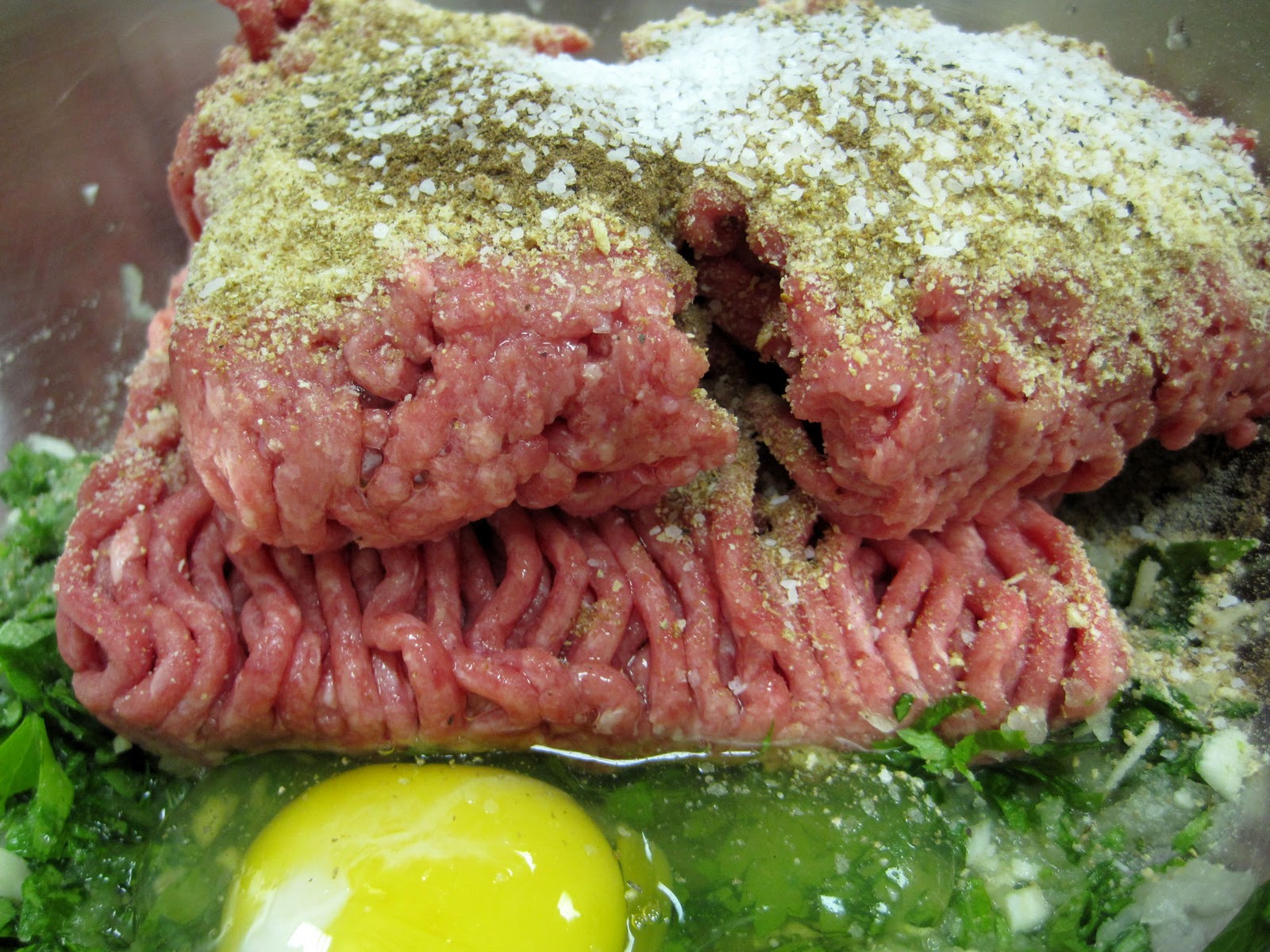 Rachel vs. Ramen Middle Eastern Spiced Burgers