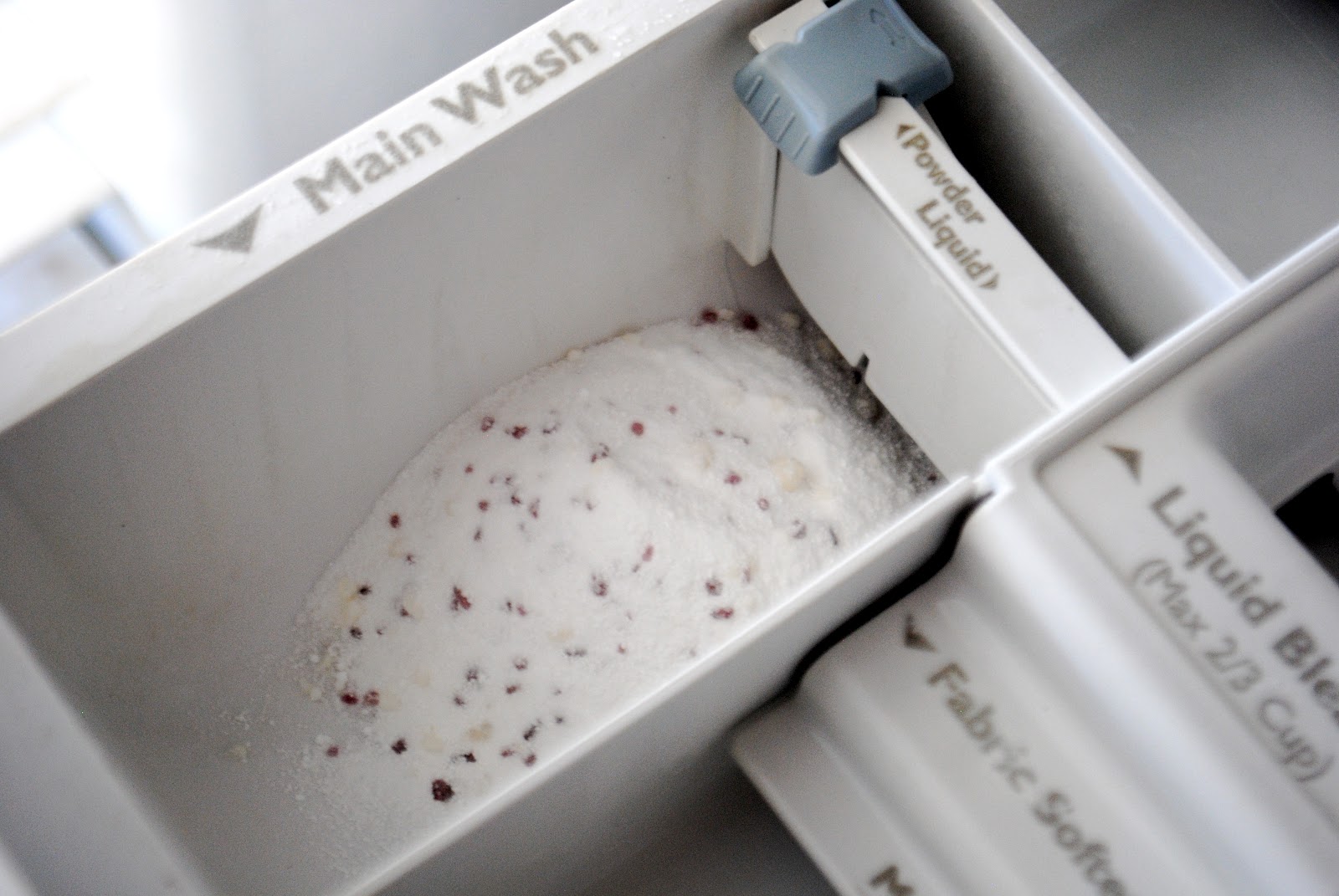 The Johnston's {DIY (powder) cloth diaper safe laundry detergent}