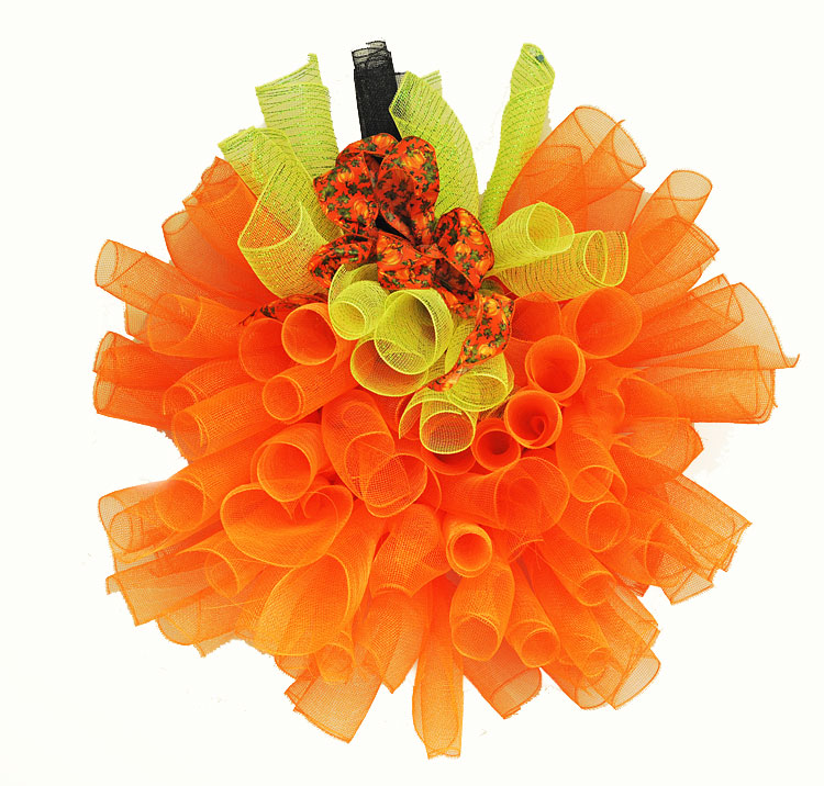 st patricks day geo mesh wreath