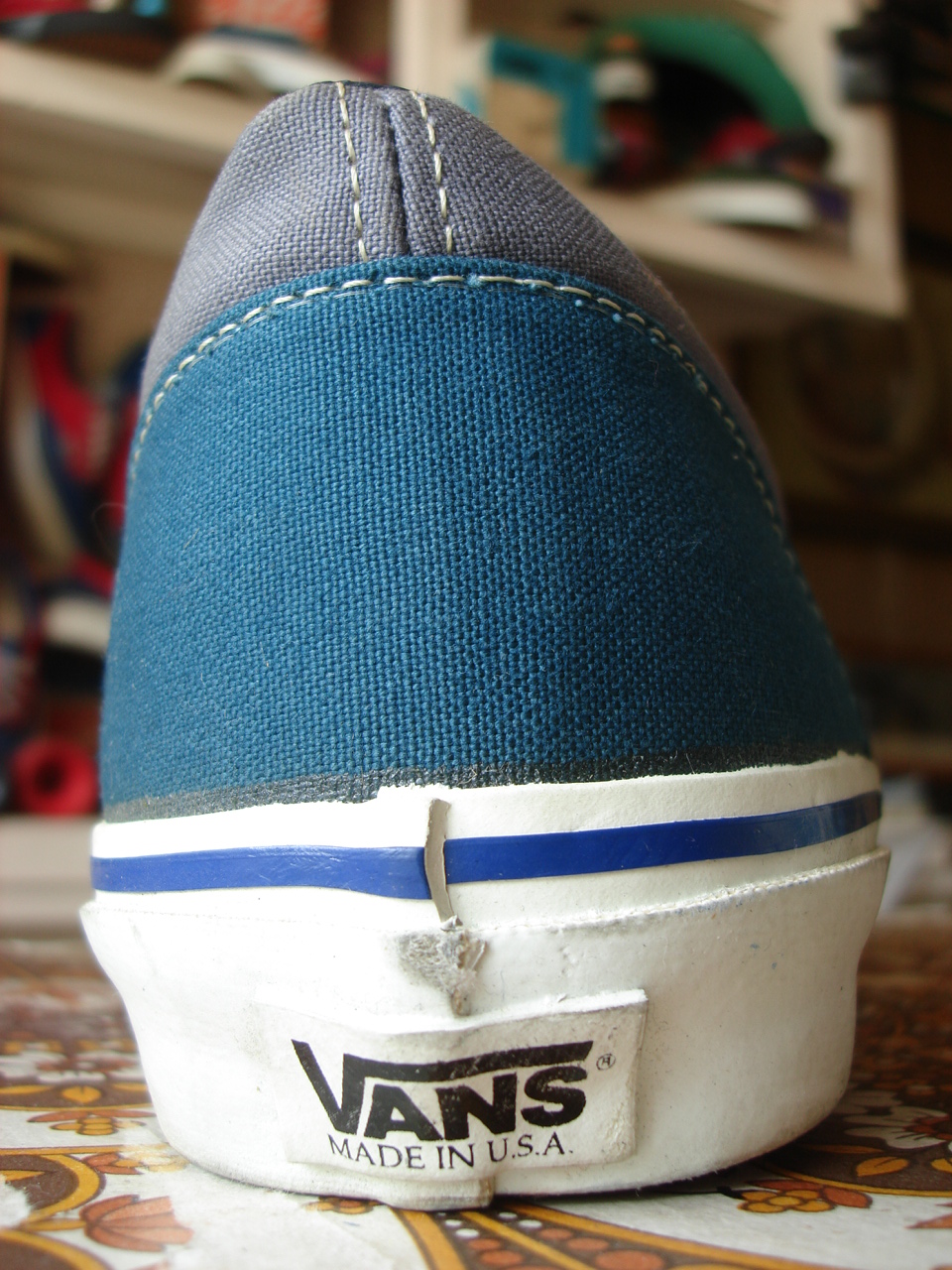 theothersideofthepillow vintage VANS 2tone china blue & charcoal