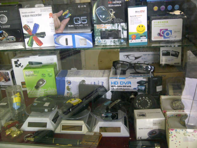 KUMPULAN BERBAGAI MACAM JENIS BENTUK KAMERA MINI SPYCAM PENGINTIP RAHASIA