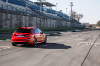 2016AudiRS3-02.jpg
