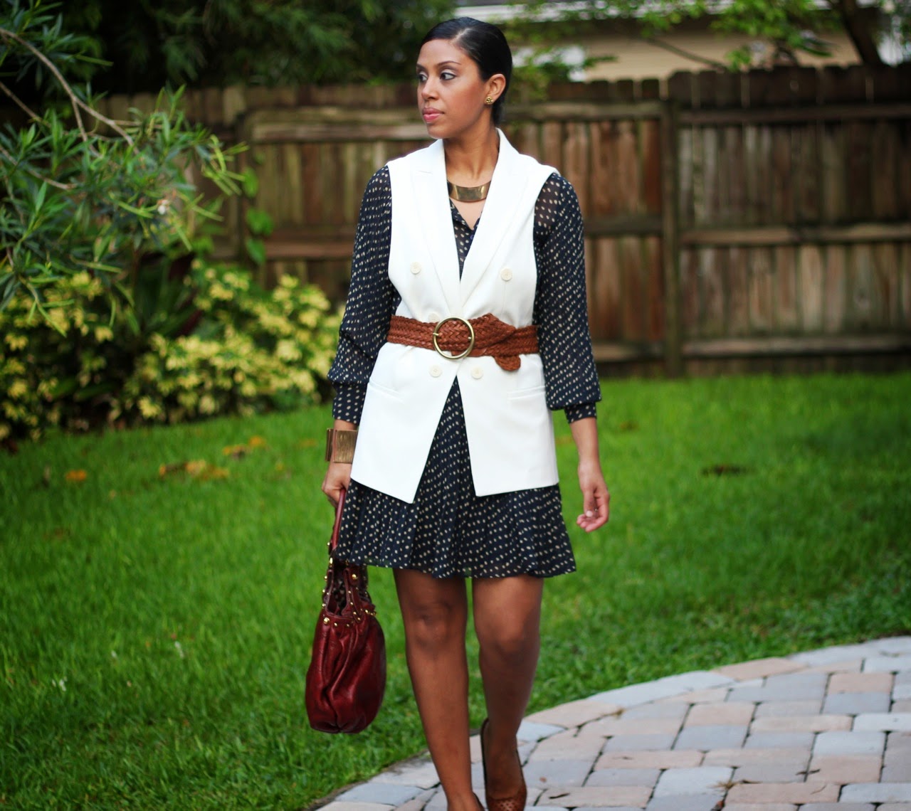 The Fancy Routine White Sleeveless Blazer