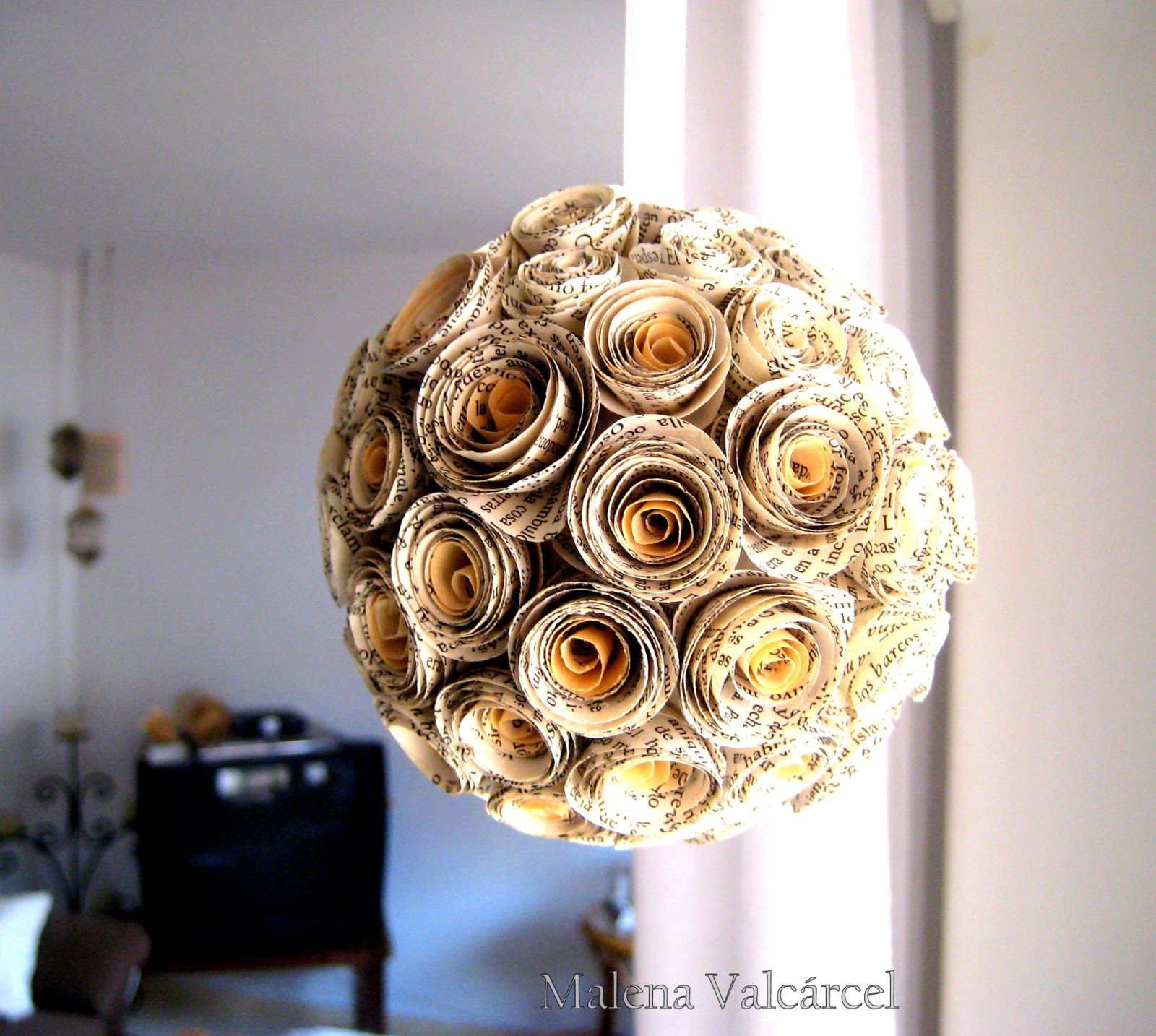 Malena Valcárcel original Art Adorno Flores de Papel Vintage / Vintage