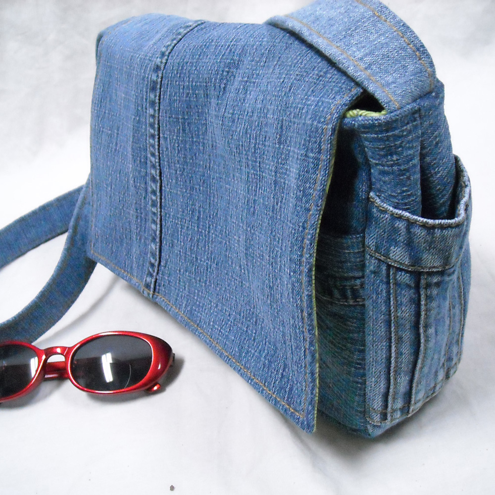 ... Tote. Iâ€™ll have the original jeans pockets to use as outside pockets