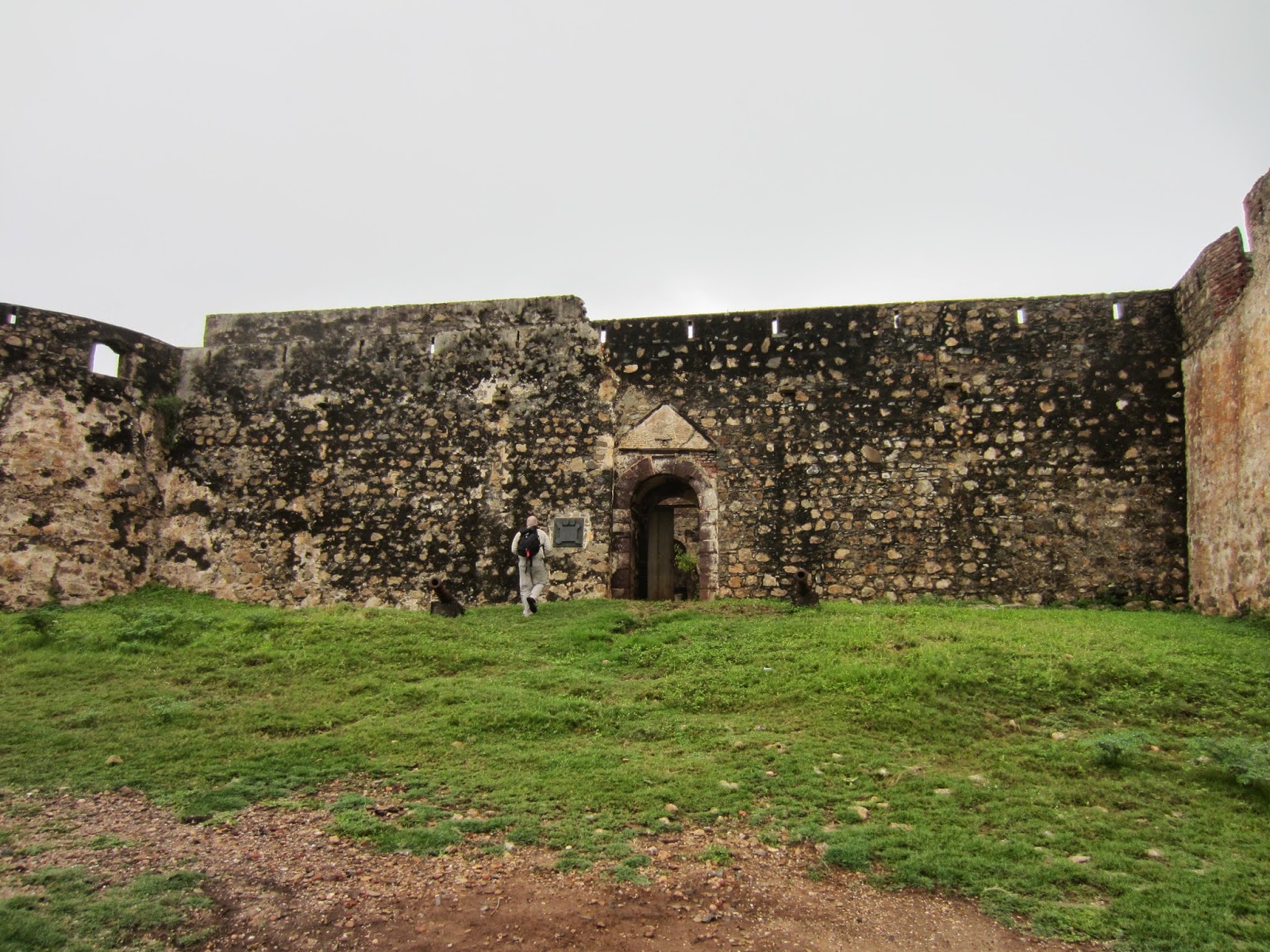 Souvenir Chronicles AFRICA GHANA, FORT AMSTERDAM