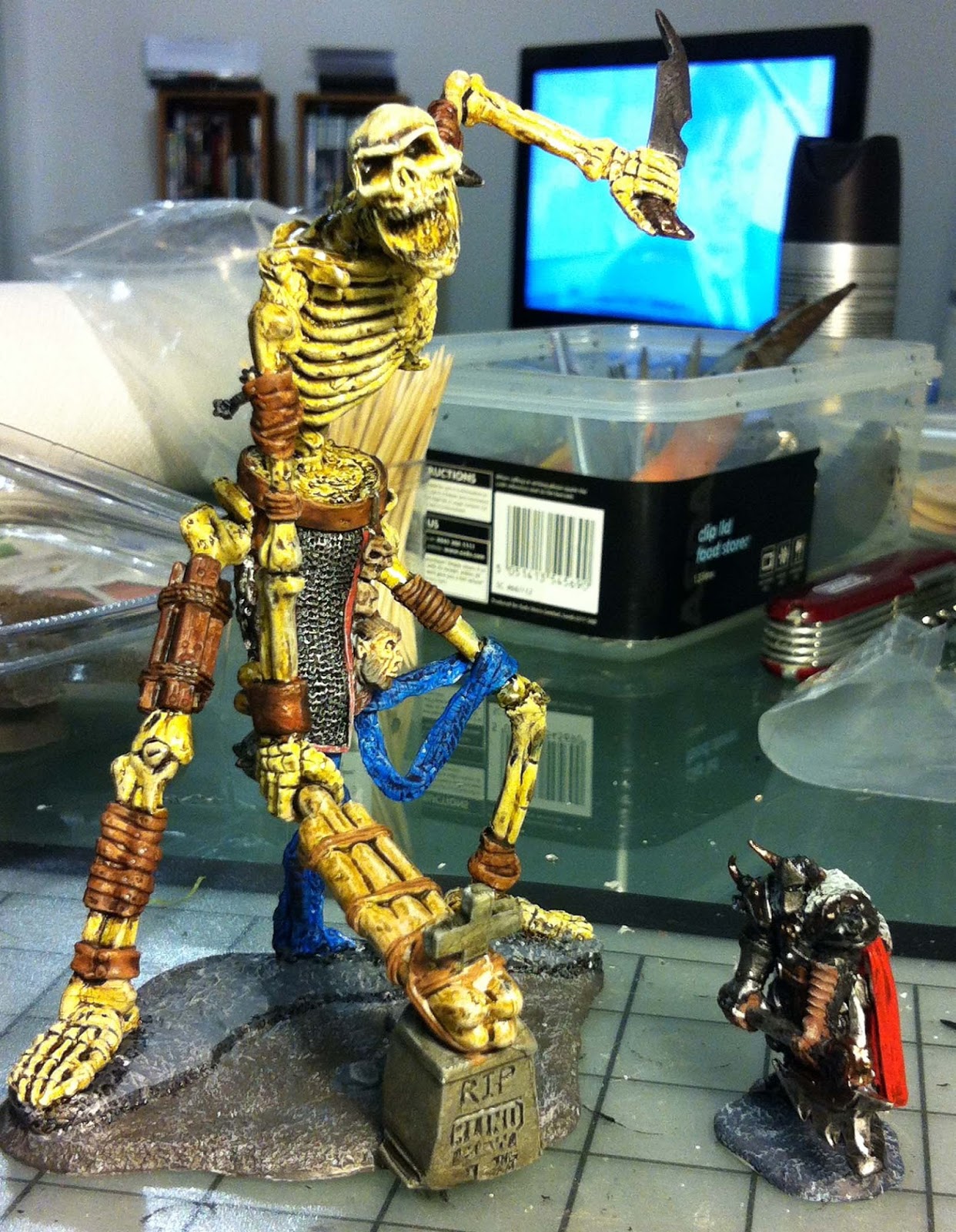 Reaper skeleton giant (KS bones #6) .