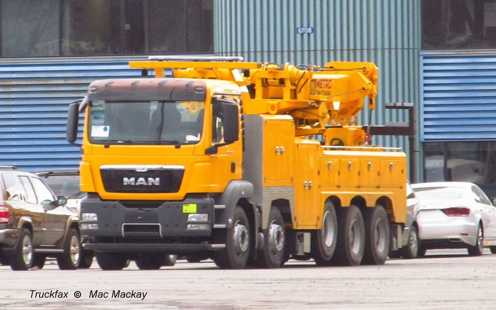 Truckfax Metro Tow Trucks goes BIG