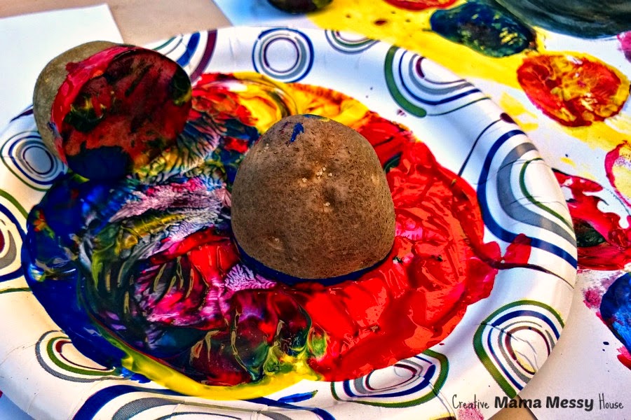 Creative Mama, Messy House Rainbow Potato Stamping