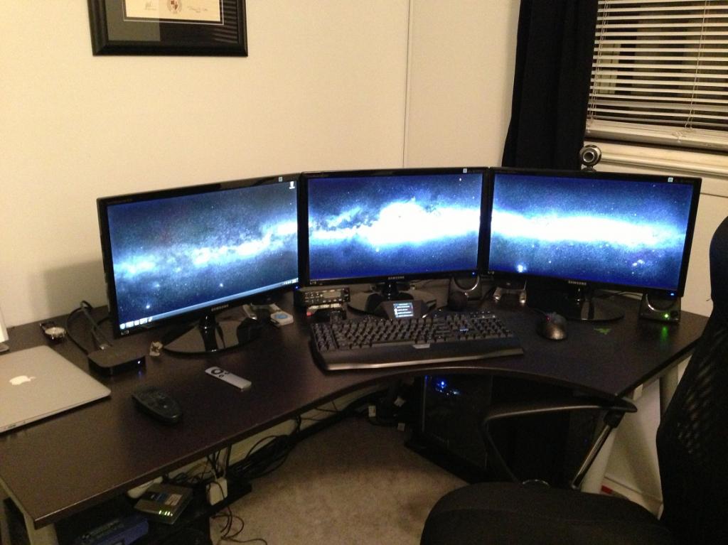 High Tech Hobbies Dual Monitors Setups