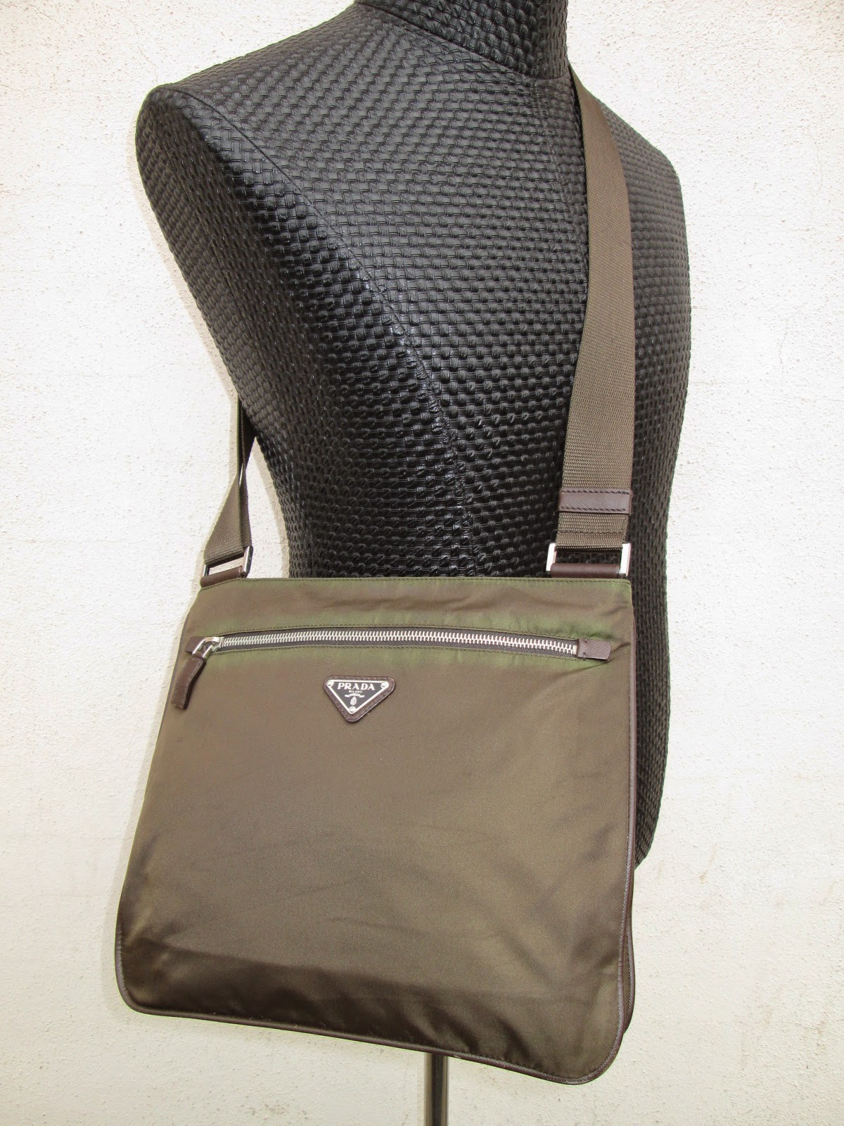 d0rayakEEbaG Authentic PRADA Nylon Crossbody Bag(SOLD)