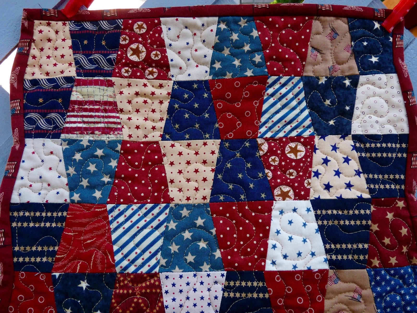 COUNTRY LOG CABIN MINI TUMBLER QUILT FINISHED