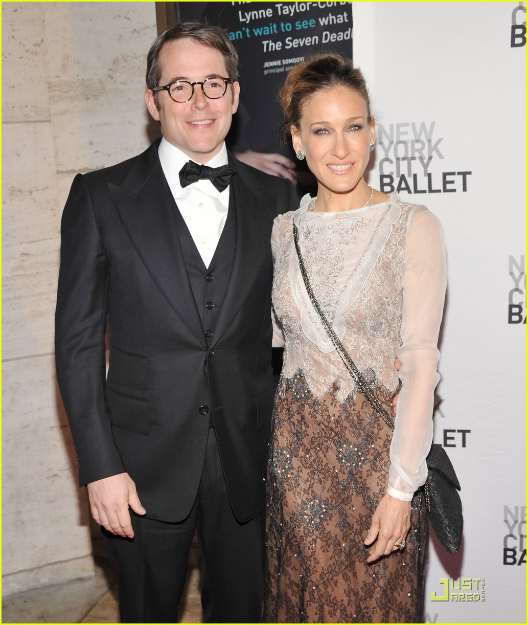 http://3.bp.blogspot.com/-RZlUvvTn648/TcvmXXIfppI/AAAAAAAAQRA/UNwoZW3tM68/s1600/sarah-jessica-parker-nyc-ballet-gala-with-matthew-broderick-03.jpg