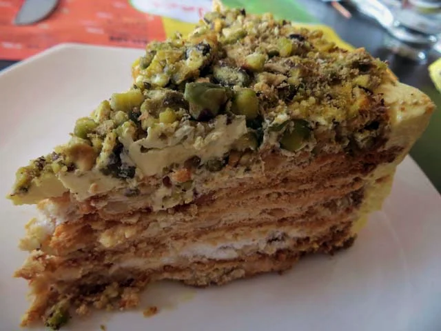 pistachio sanrival cake