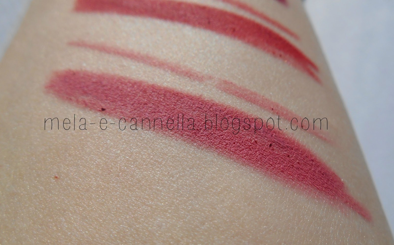 melaecannella Farmasi lip pencil 215