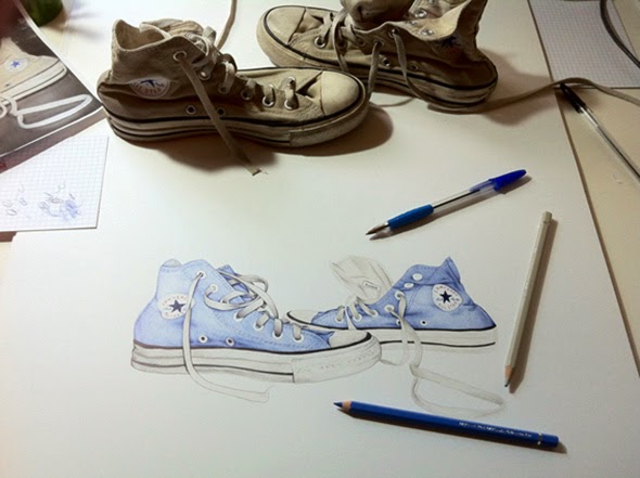 19-Shoes-Sarah-Esteje-ABADIDABOU-Hyper-realistic-Ballpoint-Pen-Animals-www-designstack-co
