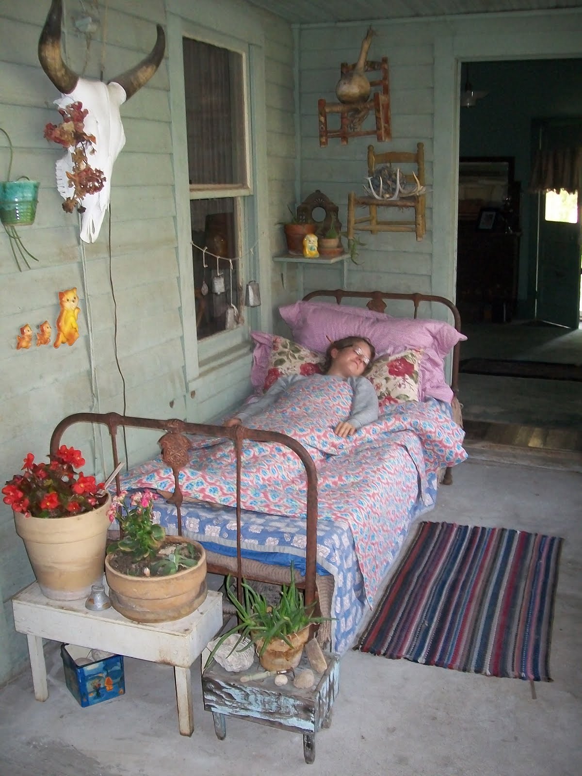 Old Fashioned Quartermaster Iron {Day} Cot